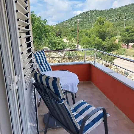 Apartamento Vesna Meterize A2+1 Šibenik
